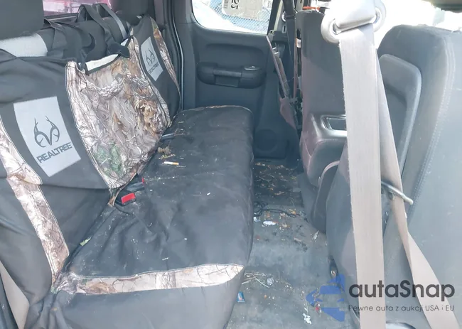 1GCHK49K69E162739: 44497652