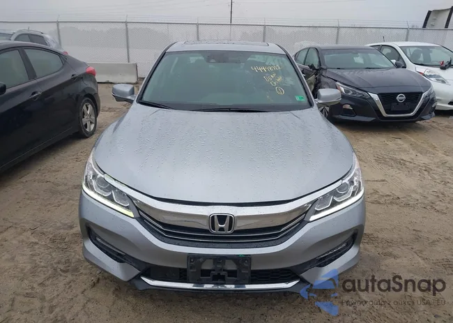 1HGCR3F07GA034759: 44498722