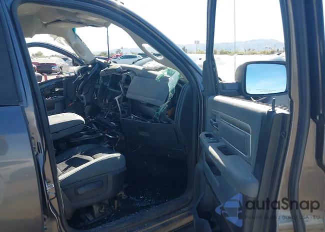 1C6RR6LT9ES180572: 44498774