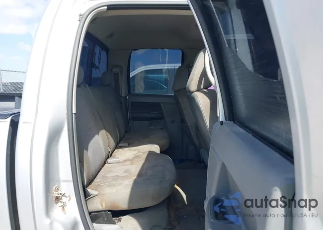 1D7HA18216S691697: 44499176