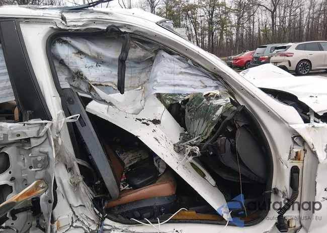 WBAPK5C52BF121624: 44499214