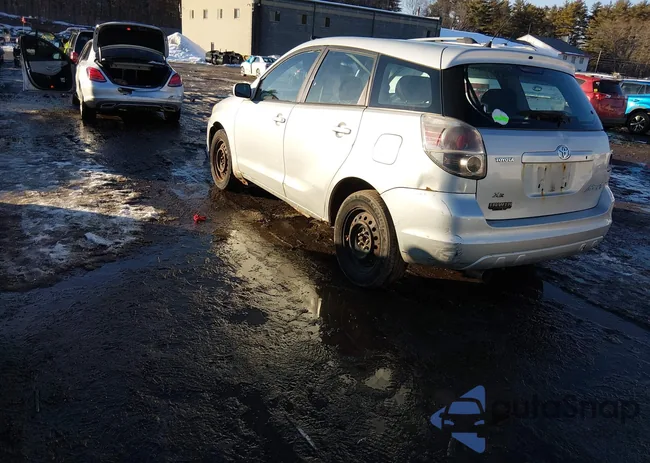 2T1KR32EX5C428681: 44498435