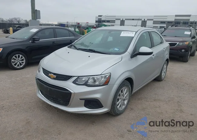 1G1JD5SH3J4103716: 44498478