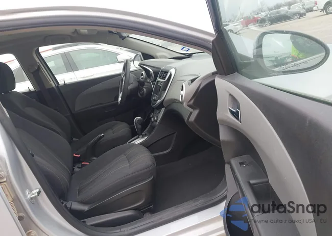 1G1JD5SH3J4103716: 44498478