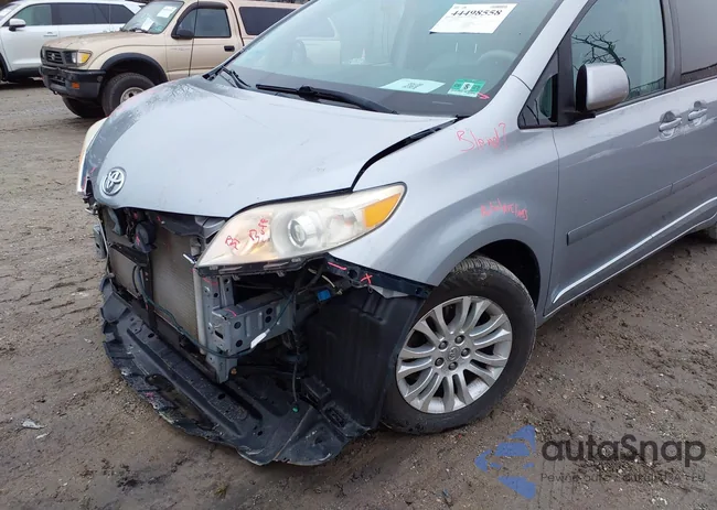 5TDYK3DC9CS221648: 44498558