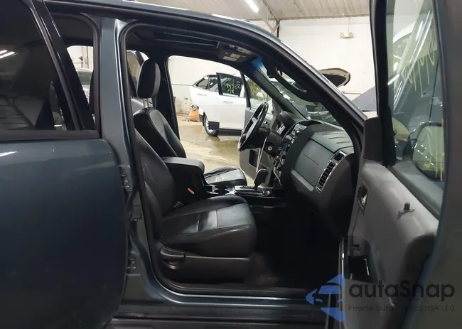 1FMCU9EG2CKC59542: 44498648