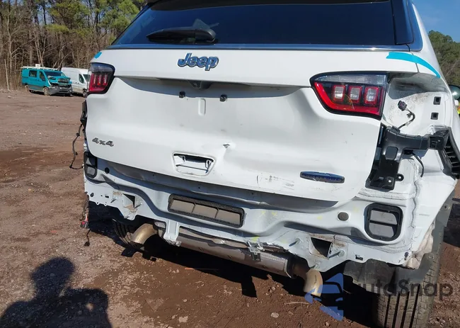 3C4NJDBN4RT110407: 44499850