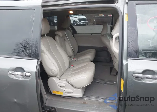 5TDYK3DC9DS374189: 44499951