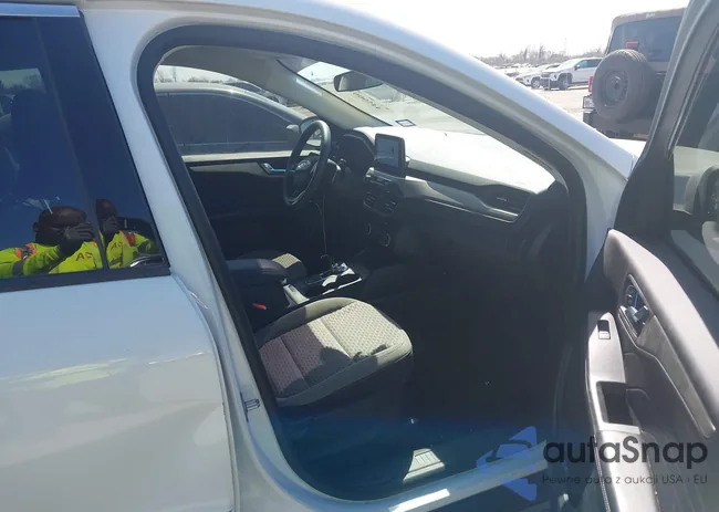 1FMCU9G6XMUA69661: 44500012