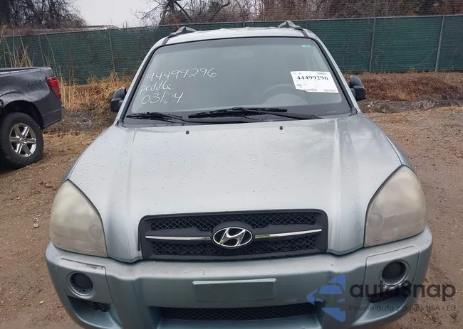 KM8JM12B28U732773: 44499296