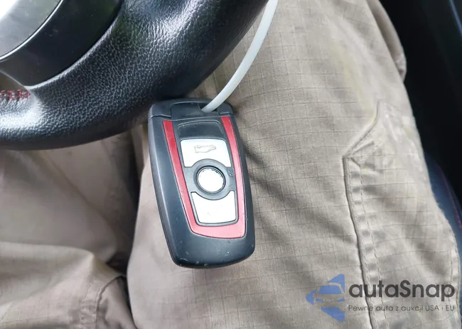 WBA3B5G54DNS05851: 44499299