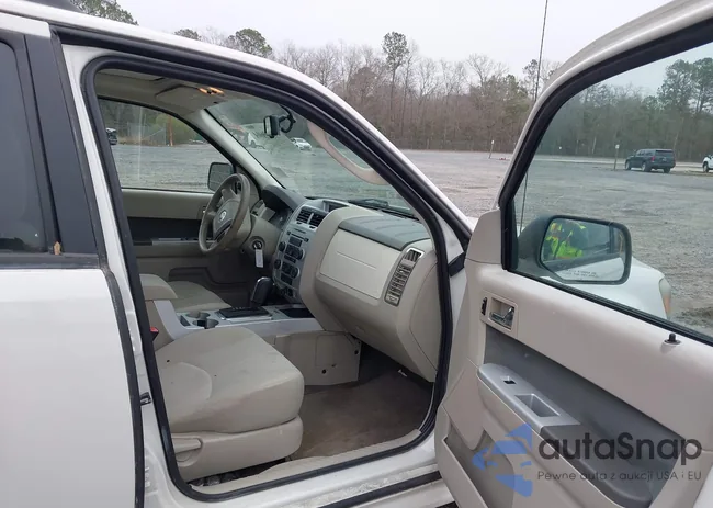 4M2CU81G09KJ26379: 44499604