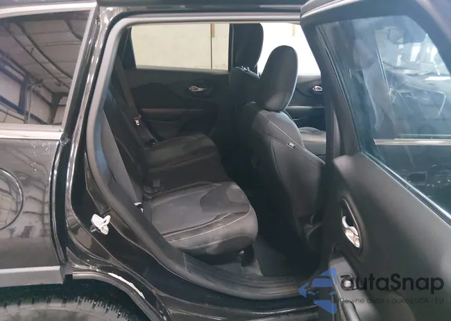 1C4PJMCS2FW739571: 44499649