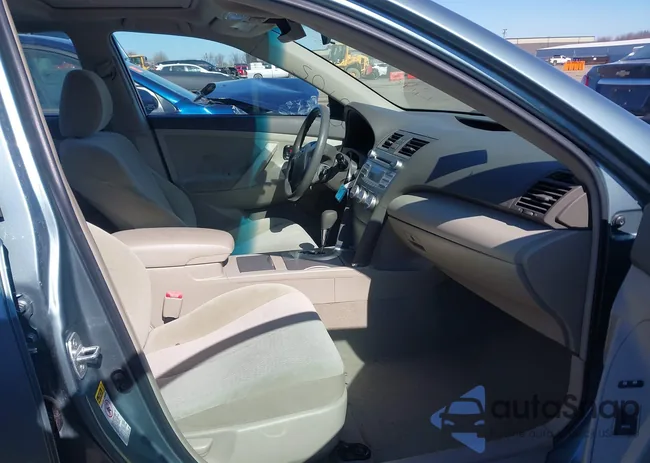 4T1BF3EK6BU661221: 44500705