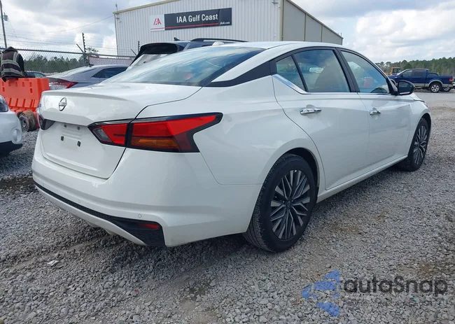 1N4BL4DV9SN389696: 44500771