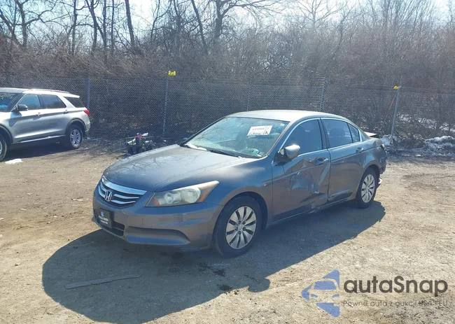 1HGCP2F34BA007263: 44500873