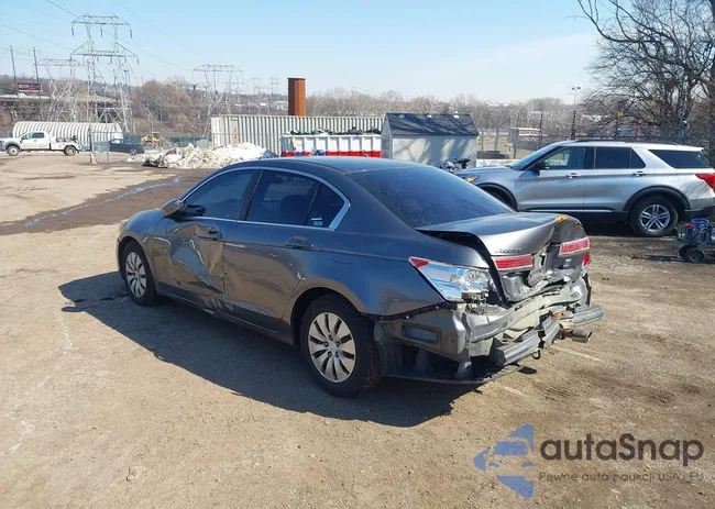 1HGCP2F34BA007263: 44500873