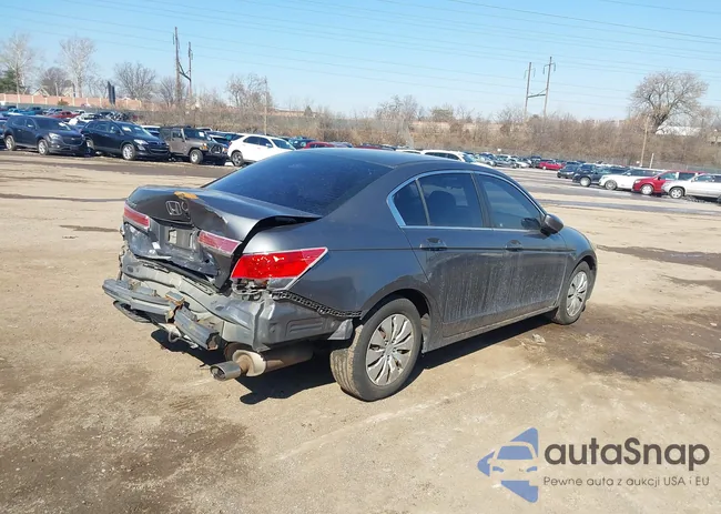 1HGCP2F34BA007263: 44500873