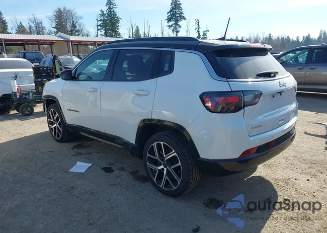 3C4NJDCN1ST601019: 44500895