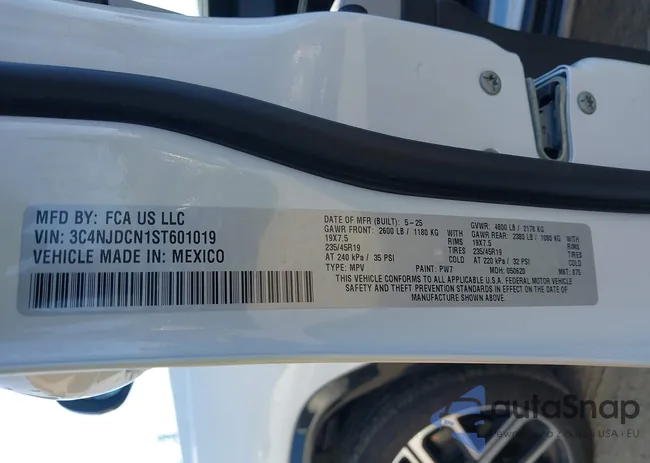 3C4NJDCN1ST601019: 44500895