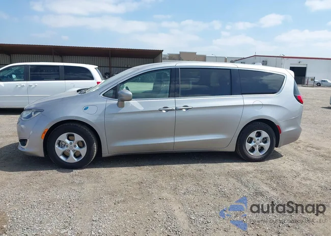 2C4RC1H75JR332965: 44501082