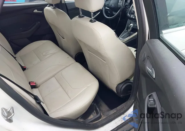 1FADP3J26FL338742: 44501117