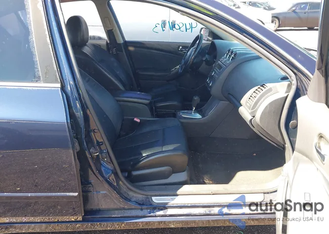 1N4AL2AP0AN532068: 44501173