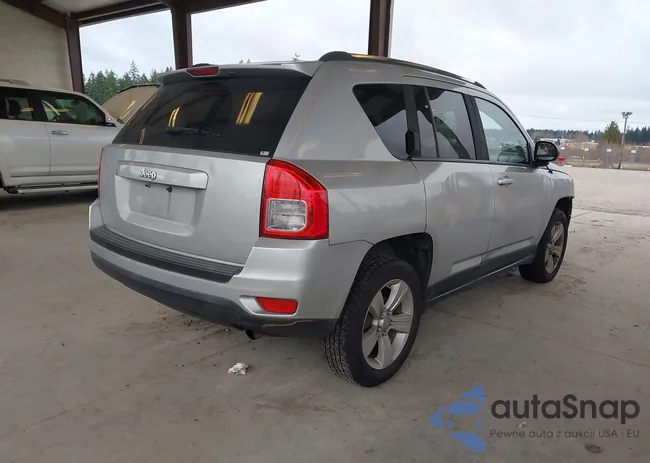 1C4NJCBA4CD515316: 44500275