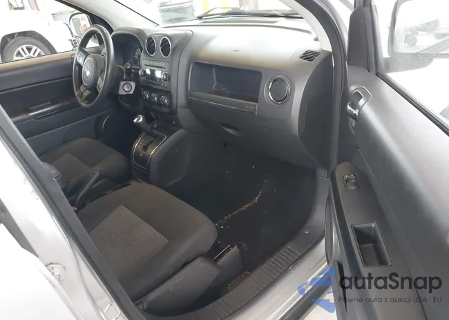 1C4NJCBA4CD515316: 44500275