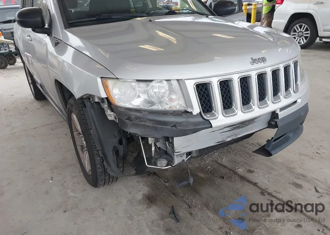 1C4NJCBA4CD515316: 44500275