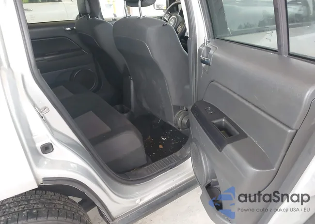 1C4NJCBA4CD515316: 44500275