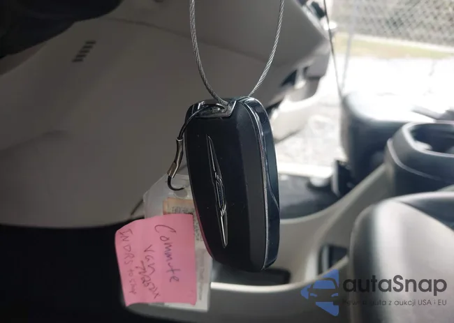 2C4RC1DG0MR586688: 44500276