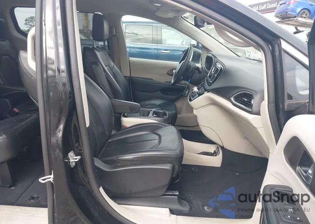 2C4RC1DG0MR586688: 44500276