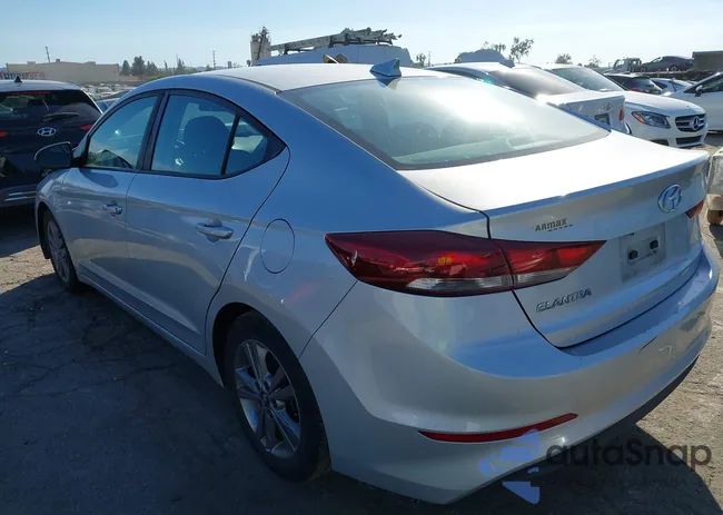 KMHD84LF7JU504293: 44500312