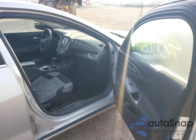 1G1ZB5ST2JF245489: 44500364