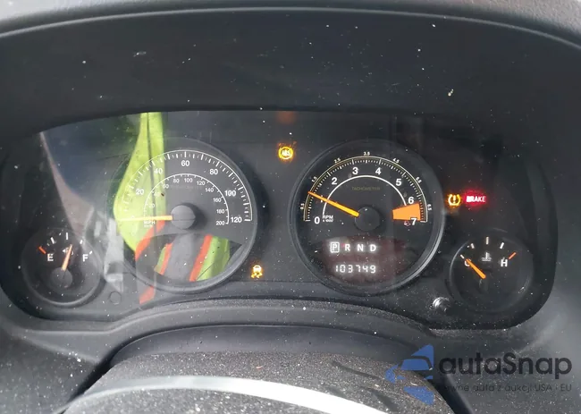 1C4NJPFA9GD589421: 44500404