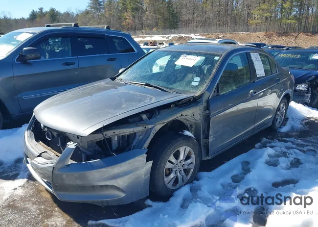 1HGCP2F41CA148317: 44500442