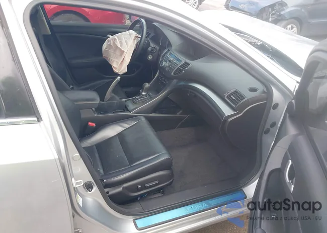 JH4CU2F69EC001791: 44500566