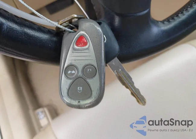 JH4CL96825C019191: 44501726