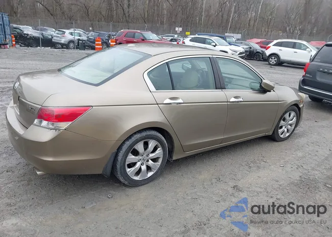 1HGCP36808A087011: 44501904