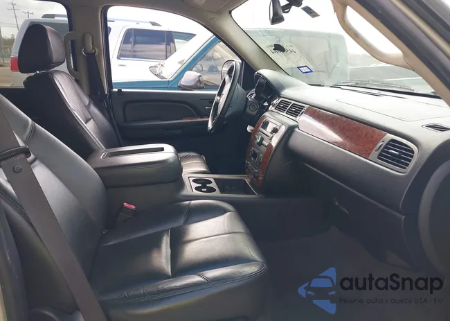 1GNFC13028R250664: 44502064