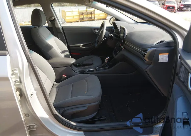 KMHC65LC6LU227670: 44502231