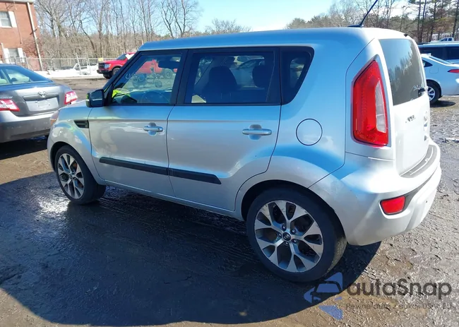 KNDJT2A69D7588455: 44501326