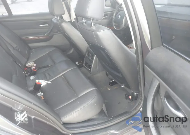 WBAVB33536KR72422: 44501551