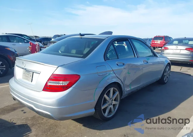 WDDGF4HB2EA957389: 44502753