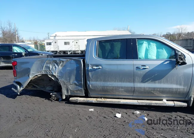 1GCUDGE81PZ245215: 44502920