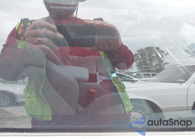 WAUTNAF56JA007695: 44503004