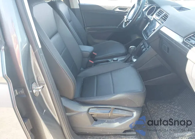 3VV2B7AX7LM057015: 44503155