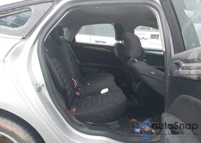 3FA6P0H74JR104117: 44502358