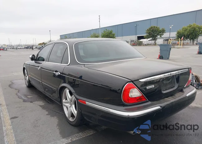 SAJEA74C14SG08057: 43505541